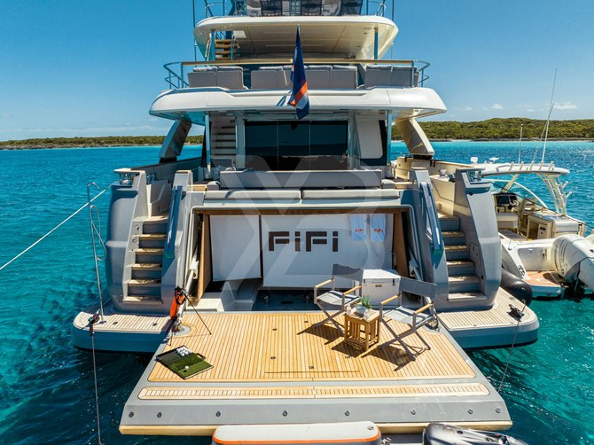 Fifi yacht exterior 5