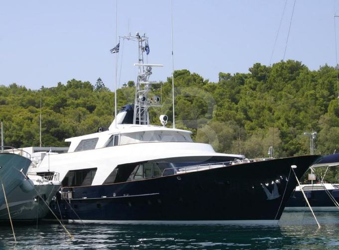 Aetea yacht exterior 3