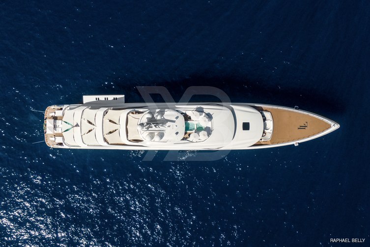 Lady Lara yacht exterior 22