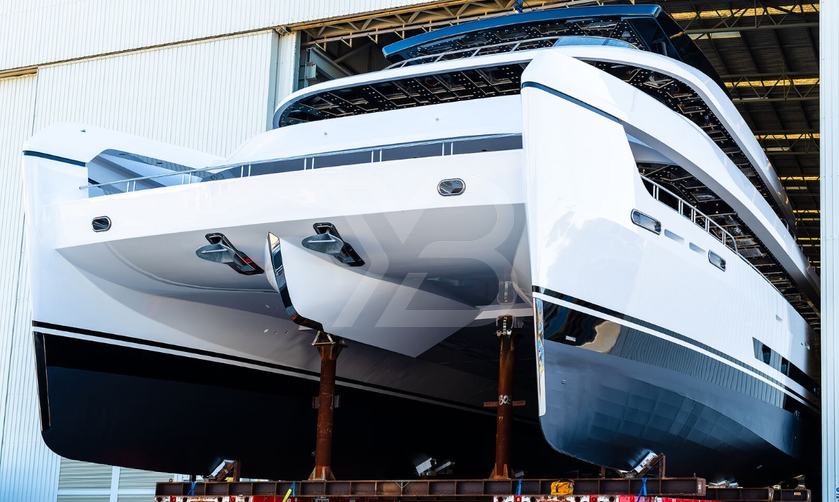 SpaceCat 03 yacht exterior 3