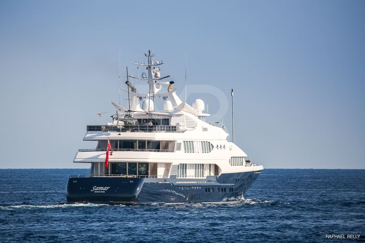 Samar yacht exterior 10