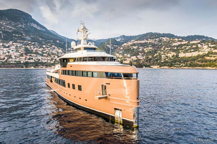 La Datcha yacht exterior 42