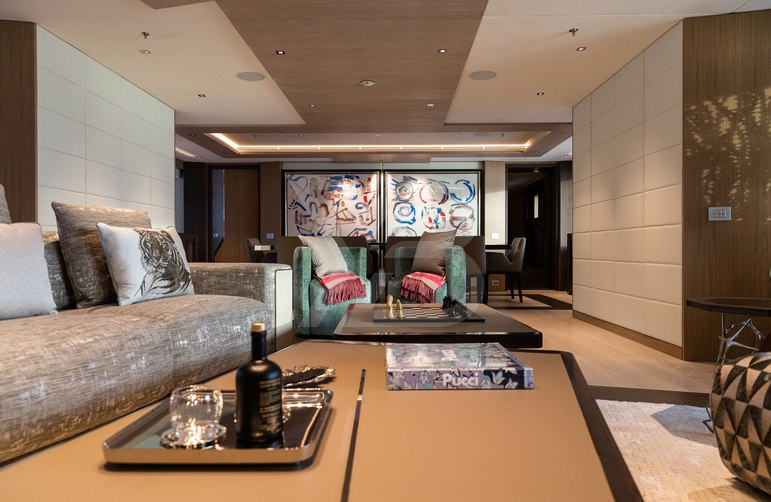 Artisan yacht interior 95