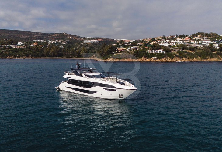 Lady M yacht exterior 5