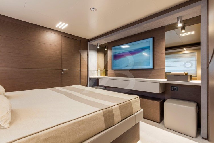 Roma VII yacht interior 25