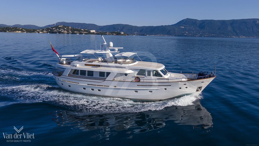 Ladina Too yacht exterior 2