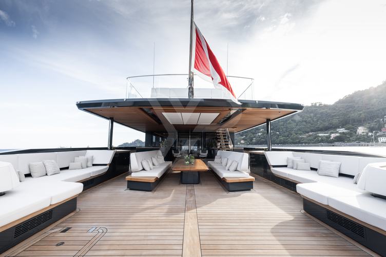 San yacht exterior 72