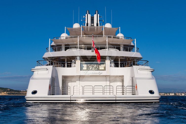 I Dynasty yacht exterior 29