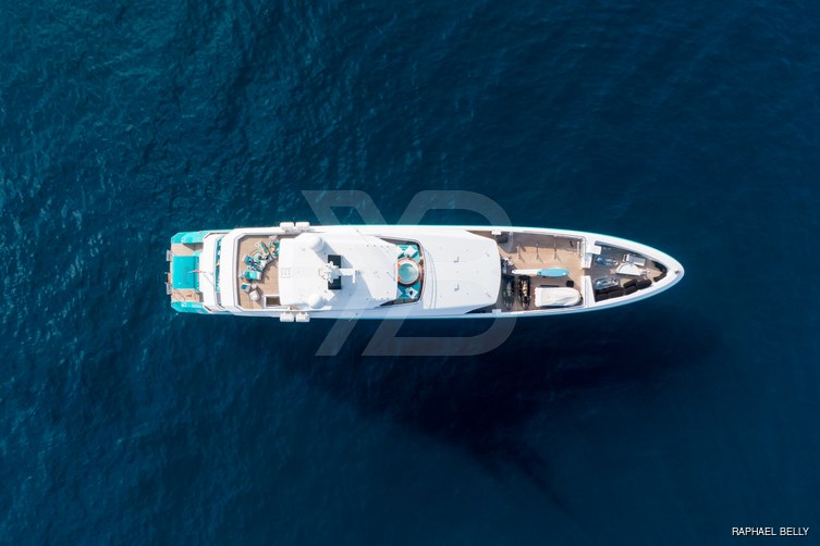 Jewels yacht exterior 4