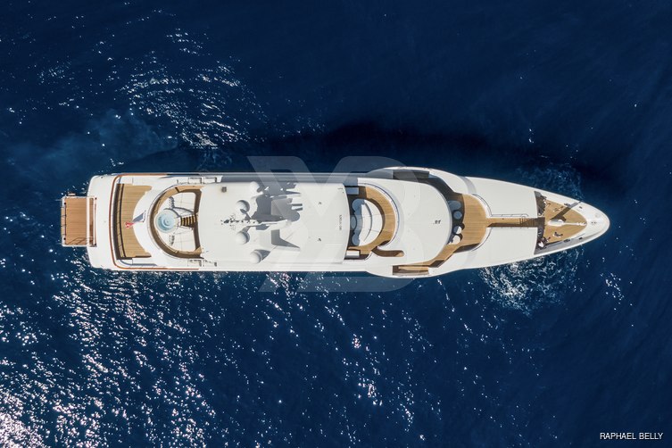 Surpina yacht exterior 9