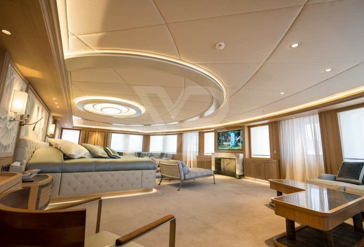 Dream yacht interior 19