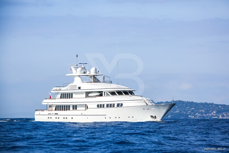 Hercules yacht exterior 3