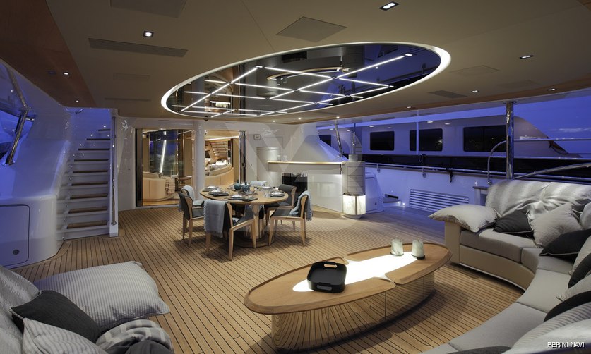 Seven yacht interior 10