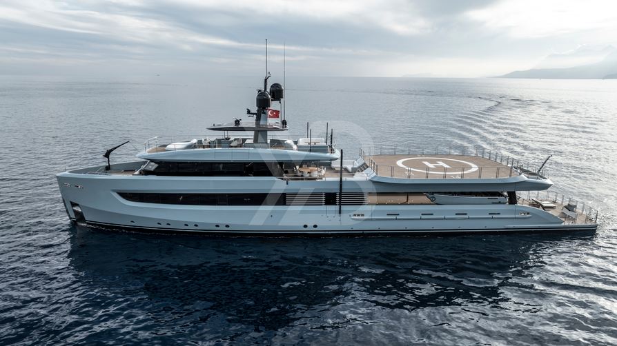 Limerence yacht exterior 23