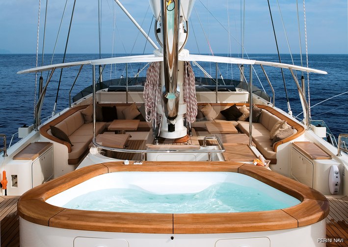 Caoz 14 yacht exterior 4