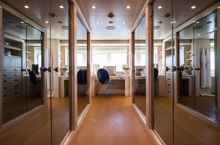 Nomad yacht interior 13