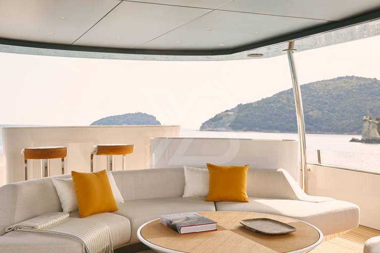 Tanelorn yacht interior 86