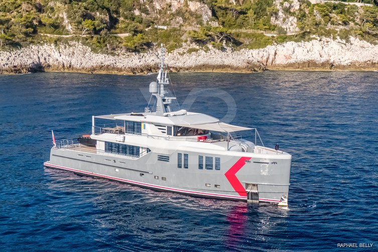 Atom yacht exterior 11