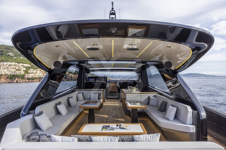 Sexy Me yacht exterior 4