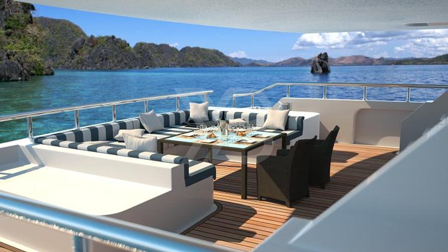 Crocus yacht exterior 5