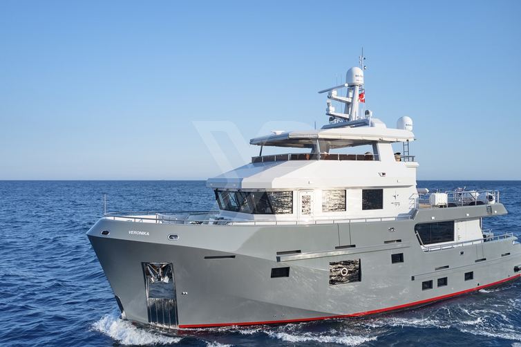 Veronika yacht exterior 10