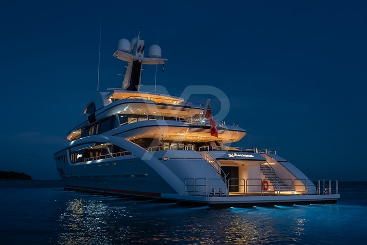 Starlust yacht exterior 64