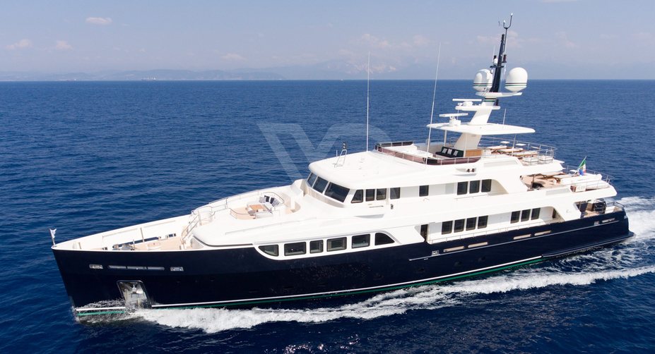 Gio Chi The yacht exterior 14