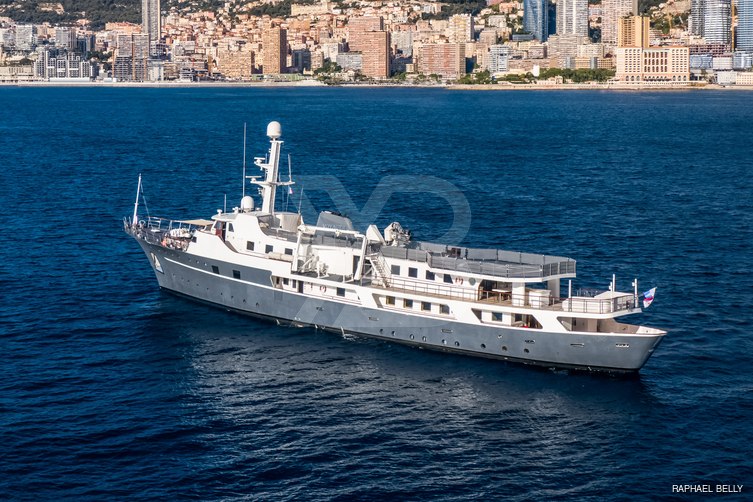 Voyager yacht exterior 5