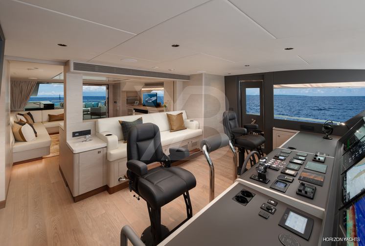 Horizon FD100 /913 yacht interior 16