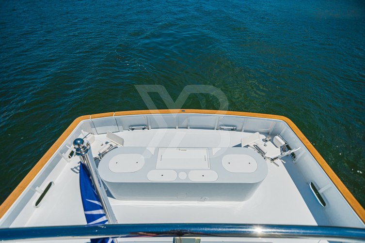 No Boundaries yacht exterior 5