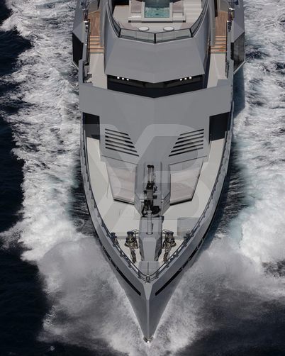 Bold yacht exterior 35