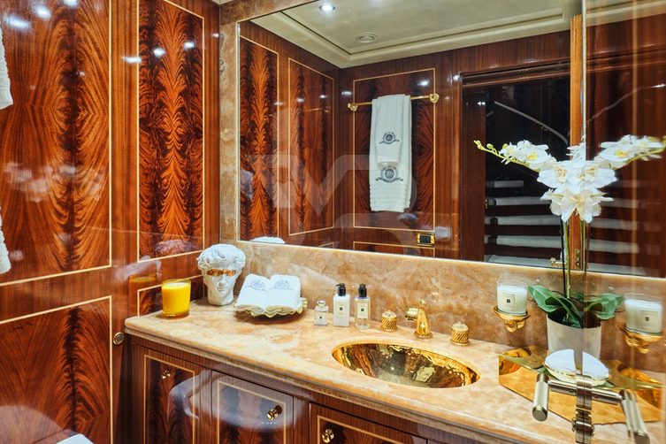 Ability yacht interior 20