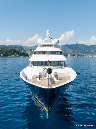 Amaryllis yacht exterior 3