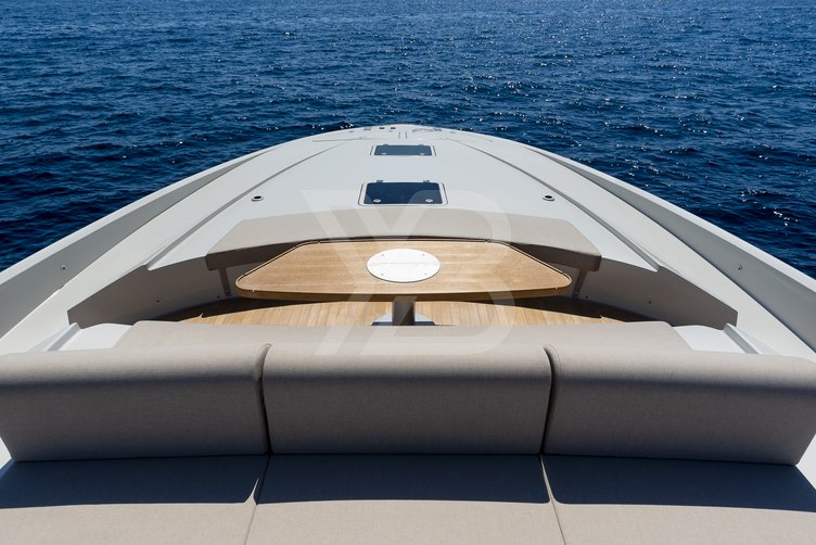 One Day yacht exterior 30