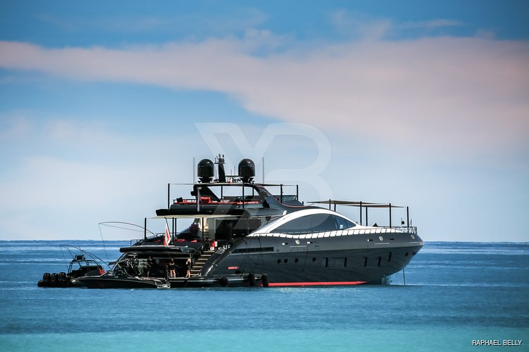 Black Legend yacht exterior 4