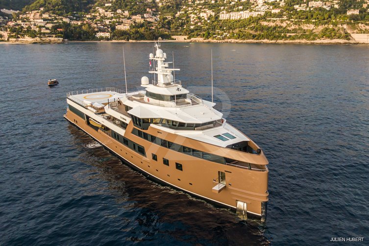 La Datcha yacht exterior 51