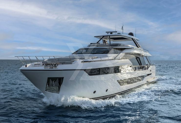 REV yacht exterior 26
