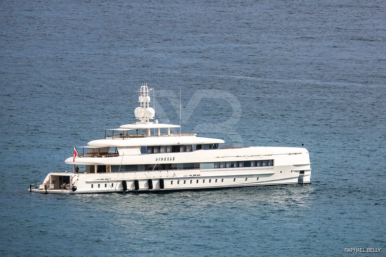 Bijin yacht exterior 7