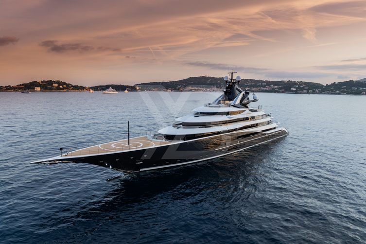 Kismet yacht exterior 109