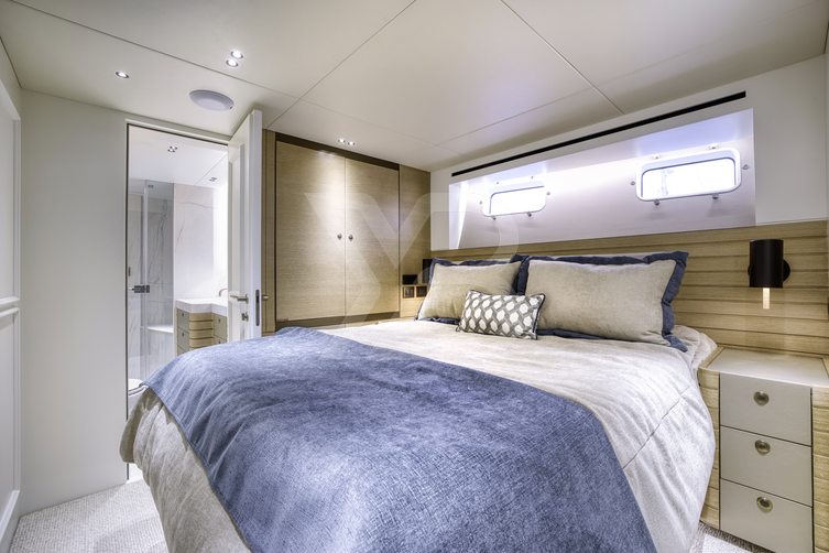 Lady Di yacht interior 10