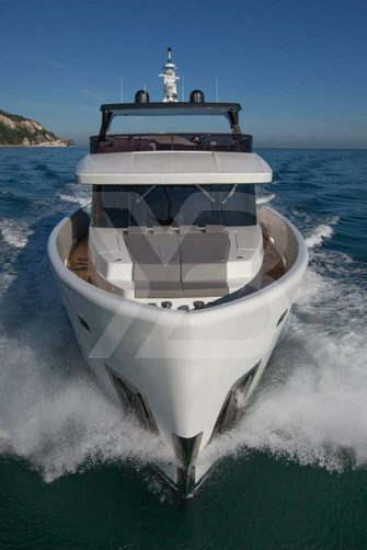 Como yacht exterior 3