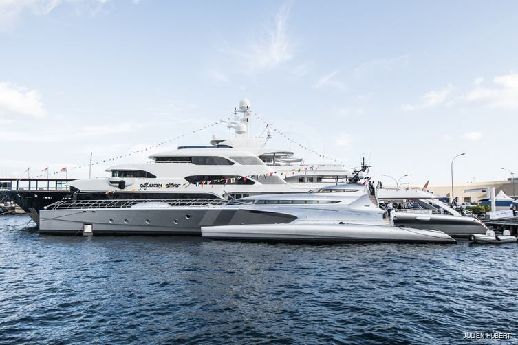 Galaxy of Happiness yacht exterior 2