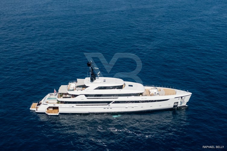 Rose d'Or yacht exterior 2