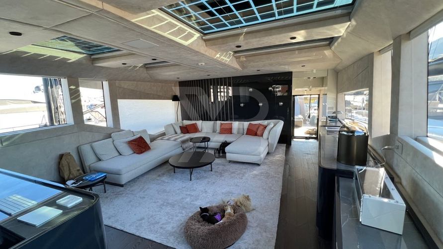 Martita yacht interior 8