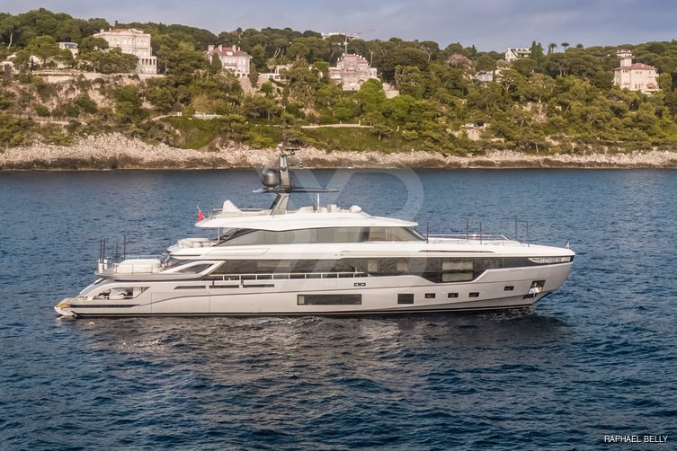 Tanelorn yacht exterior 113