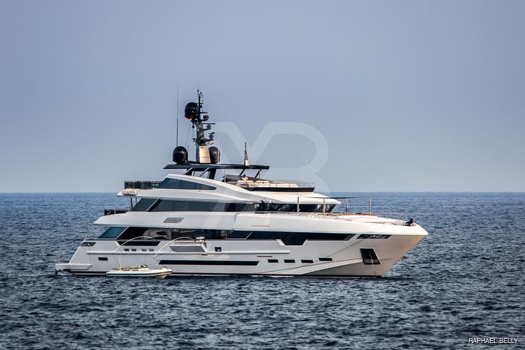 Parillion yacht exterior 21