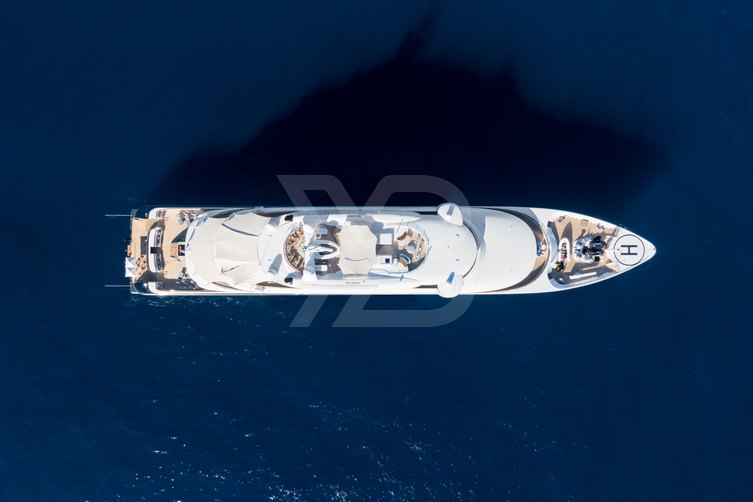 Carinthia VII yacht exterior 4