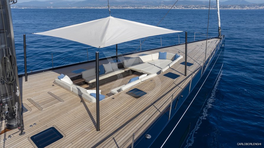 Nilaya yacht exterior 13