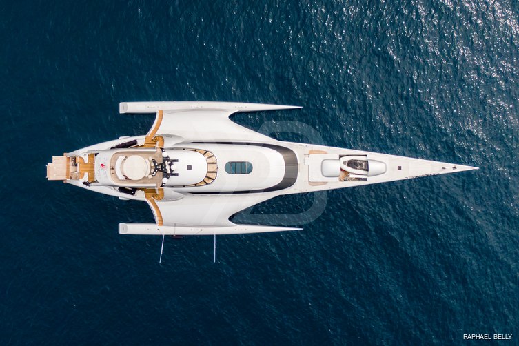 Galaxy of Happiness yacht exterior 10