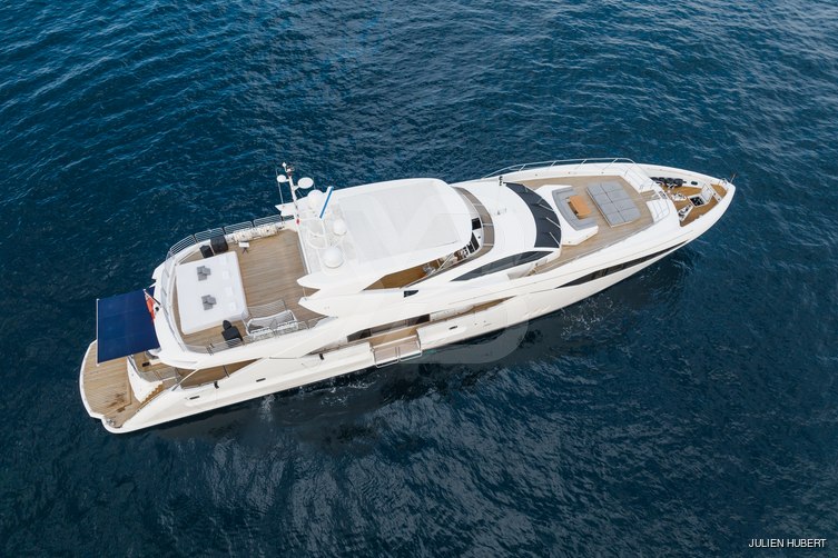 Regulus yacht exterior 10